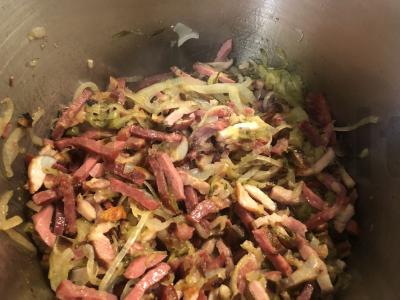 Sultinys su rūkytomis šoninėmis, dešromis ir kaparėliais Žingsnis 9