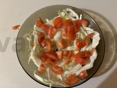 Daržovių salotas su žuvimi Žingsnis 3