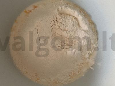 Varškės blynai su ruduoju cukrumi orkaitėje Žingsnis 2