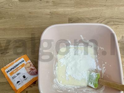 Jogurtiniai sausainiai su šokoladu Žingsnis 3