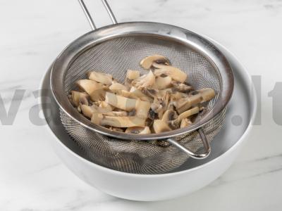 Grybų solianka keptuvėje Žingsnis 2