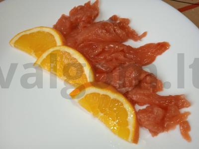 Sūdyta upėtakis su apelsinu pagrindine nuotrauka