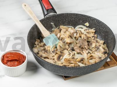 Grybų solianka keptuvėje Žingsnis 6