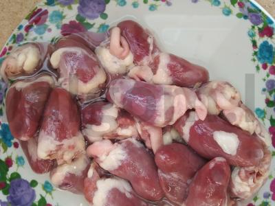 Vištienos širdelės su padažu ir grikių koše keptuvėje Žingsnis 3