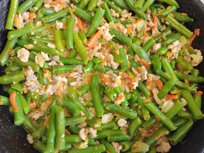 Žaliosios pupelės su kiaulienos faršu Žingsnis 8