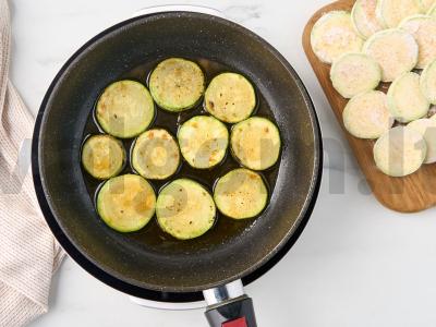 Kepti cukinijos grietinės padaže Žingsnis 3