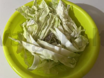 Rudasis pyragas iš mielinės tešlos su traškia kopūstų įdaru Žingsnis 3