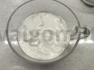 Rūgštus pieno desertas su sausainiais ir razinomis Žingsnis 7