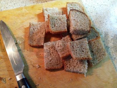 Kanarė su varškės sūriu, marinuotais agurkais ir silke Žingsnis 1