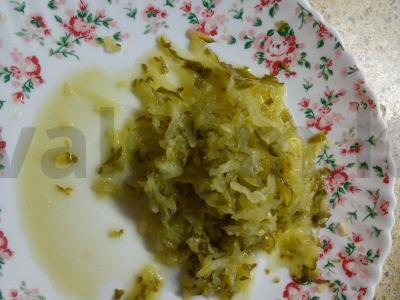 Kanarė su varškės sūriu, marinuotais agurkais ir silke Žingsnis 2