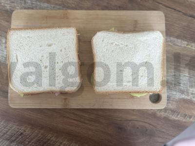 Sumuštinis su kumpiu, kreminiu sūriu ir avokadu Žingsnis 4