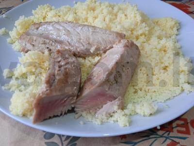 Tuno filė su kuskuso garnyru pagrindine nuotrauka