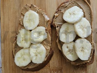 Sotūs skrebutis su žemės riešutų pasta Žingsnis 4