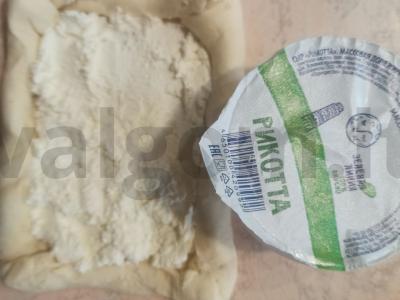 Šaldyto tešlos pyragas su mėlynėmis Žingsnis 2