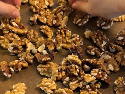 Riešutų sausainiai Žingsnis 1