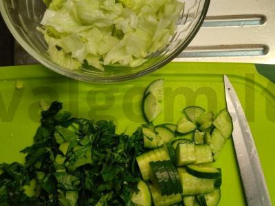 Ledinis salotas su jūros gėrybėmis Žingsnis 4