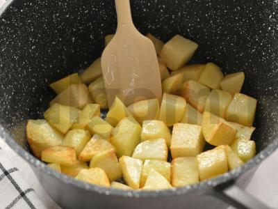 Troškinta bulvė su rūkytomis vištienos krūtinėlėmis Žingsnis 2