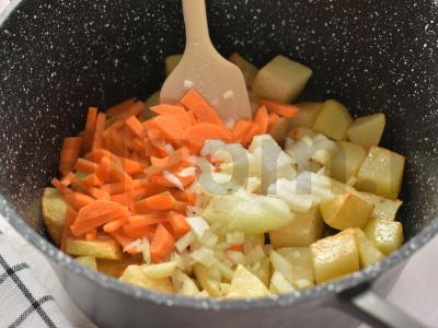 Troškinta bulvė su rūkytomis vištienos krūtinėlėmis Žingsnis 3