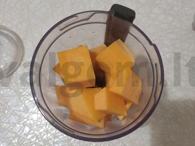 Moliūgų ir obuolių pyragas Žingsnis 1