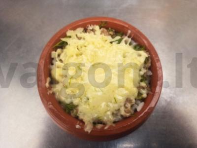 Ryžiai su žuvies konservais puode pagrindine nuotrauka