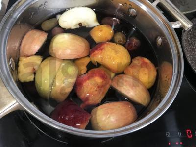 Kvapnus ir sočius kompotas iš sezoninių vaisių Žingsnis 4