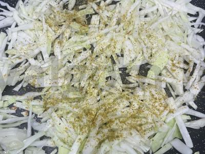 Aštrus ritinys su sūriu ir kopūstais Žingsnis 1