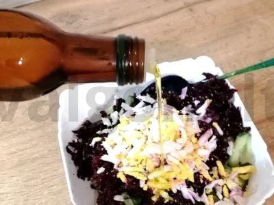 Salotos su burokėliais ir šviežiu agurku Žingsnis 4