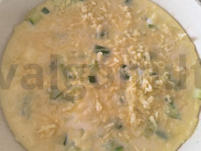 Omletas su cukinija po sūriu Žingsnis 6
