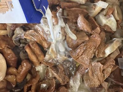 Grybų žiuljenas su voveraitėmis ir pievagrybiais Žingsnis 4