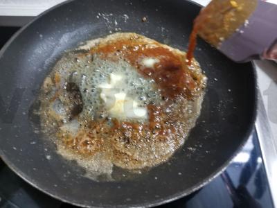 Bananas karamelėje su ledais Žingsnis 4