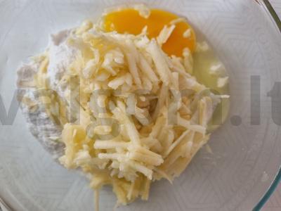 Švelni varškės ir obuolių apkepas Žingsnis 1