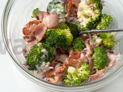 Brokolių salotos Žingsnis 5