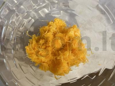 Kepti moliūgų ir bulvių blynai Žingsnis 1