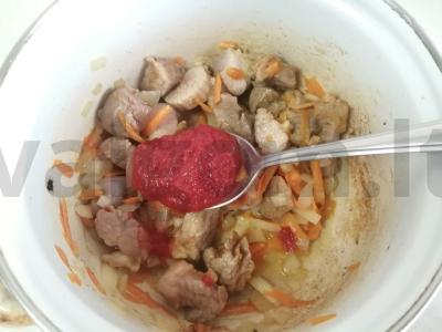 Kiaulienos guliašas su prieskoniais plovui Žingsnis 6