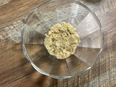 Varškės desertas iš sausainių su chia sėklomis ir šokoladu Žingsnis 2