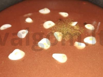 Vištienos filė pomidorų padaže su česnaku Žingsnis 3