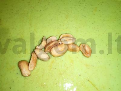 Salotas su rukola, apelsinu, žemės riešutais ir sūriu Žingsnis 8