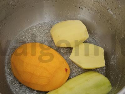 Moliūgų kreminė sriuba su bekonu Žingsnis 1