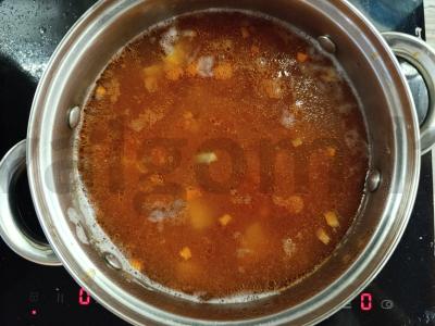 Pomidorų sriuba su daržovėmis ir sūriu Žingsnis 4