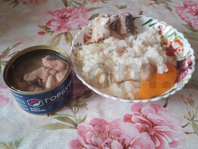 Konservuotų lašišų kotletai su ryžiais Žingsnis 2