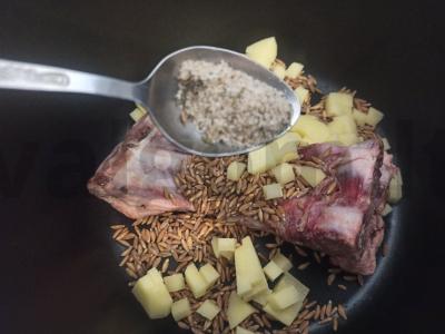 Adygei sriuba su kviečių ir bulvėmis Žingsnis 3