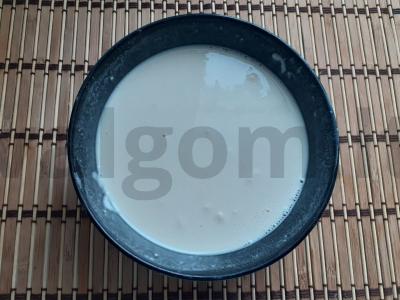 Blynai su bananais ir medumi pusryčiams Žingsnis 1