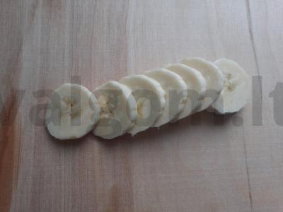 Blynai su bananais ir medumi pusryčiams Žingsnis 3