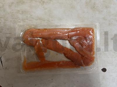 Sotūs ritinėliai lavaše su šviežiu krapu ir žuvimi Žingsnis 3