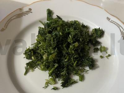 Sotūs ritinėliai lavaše su šviežiu krapu ir žuvimi Žingsnis 4