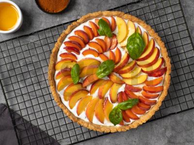 Saldžiarūgštis pyragas su sezoniniais vaisiais Žingsnis 8