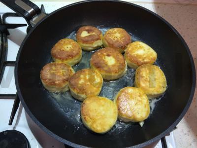 Sūrio blynai „Kaip Pasakų šalyje“ Žingsnis 6