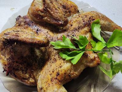 Keptas viščiukas-kornishonas pagrindine nuotrauka