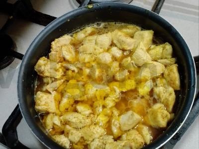 Vištienos krūtinėlė, troškinta su ciberžole Žingsnis 4