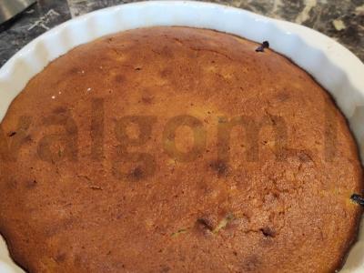 Pyragas „Trys stiklinės“ arbatai pagrindine nuotrauka